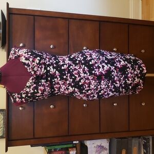WHBM Instantly Slimming Floral Sheath Tiered Dress; Size 6